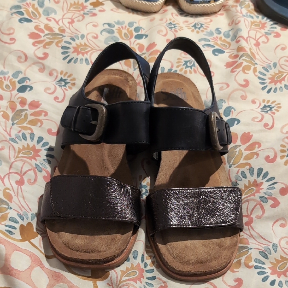 Sofft Sandal, NWOT, Black, 9M